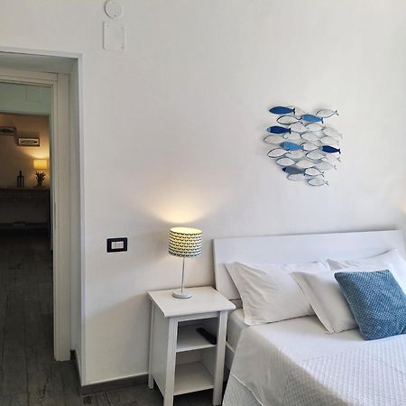 Inn Alta Marea Салерно Екстериор снимка