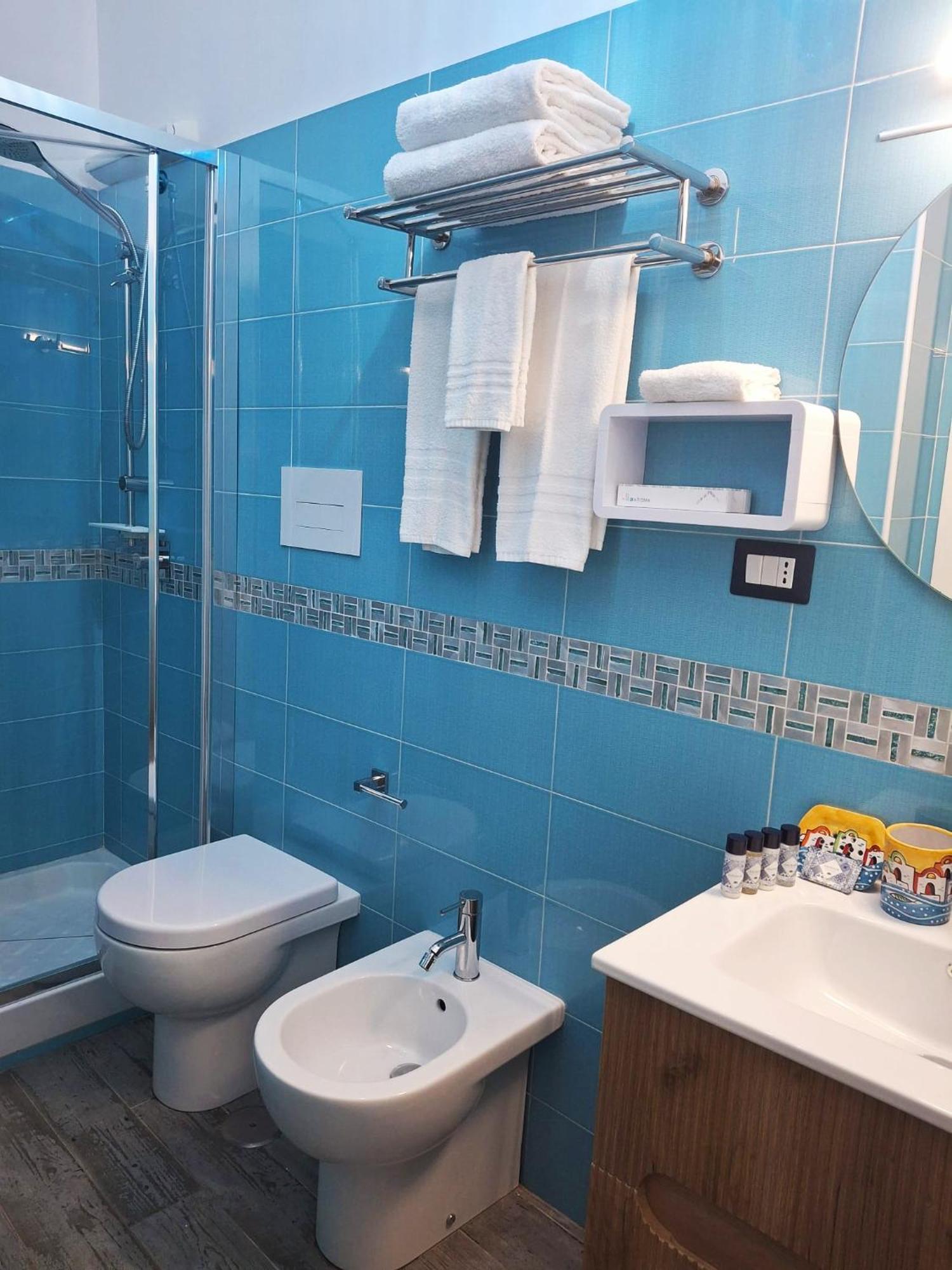 Inn Alta Marea Салерно Екстериор снимка