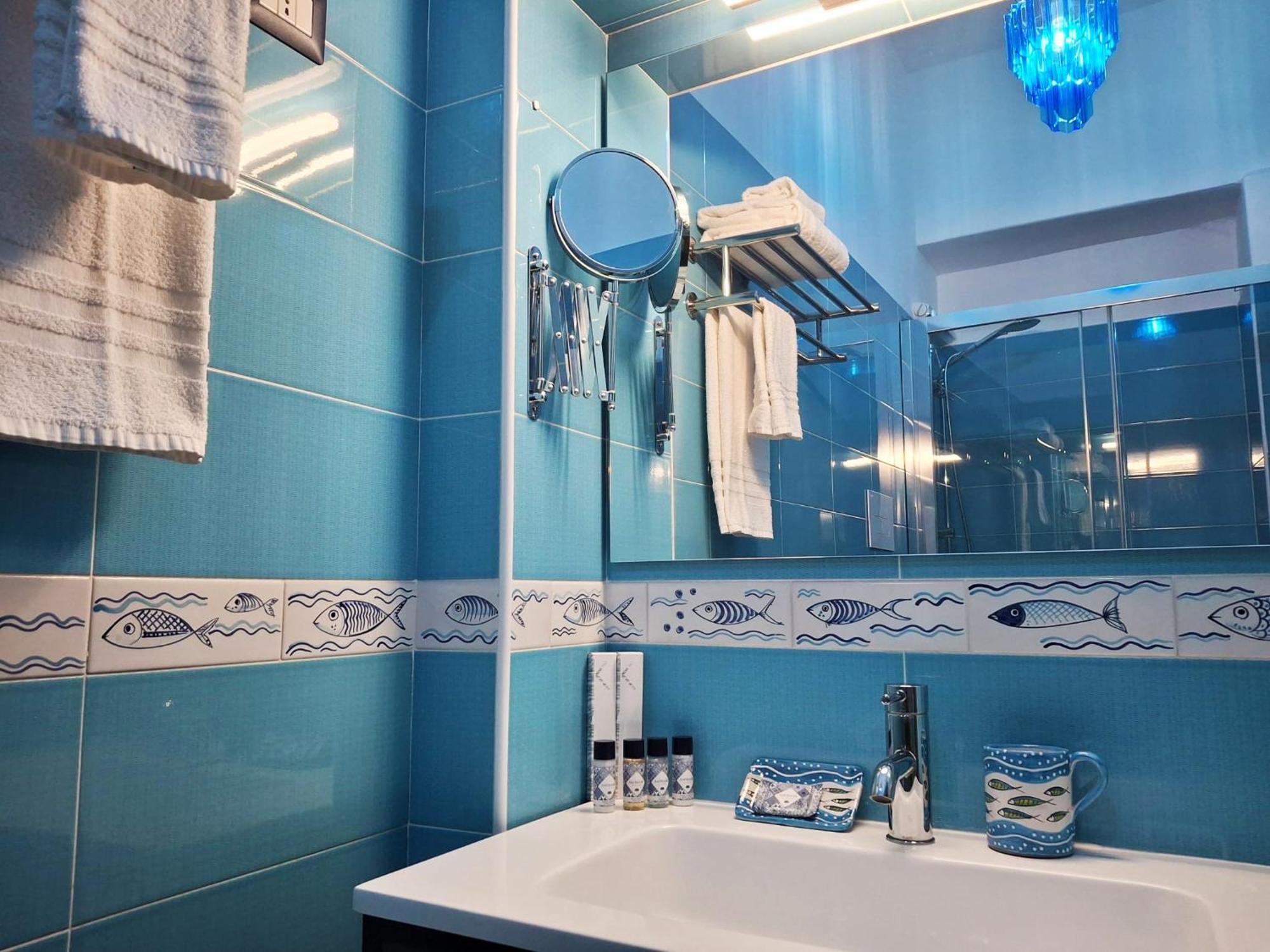 Inn Alta Marea Салерно Екстериор снимка