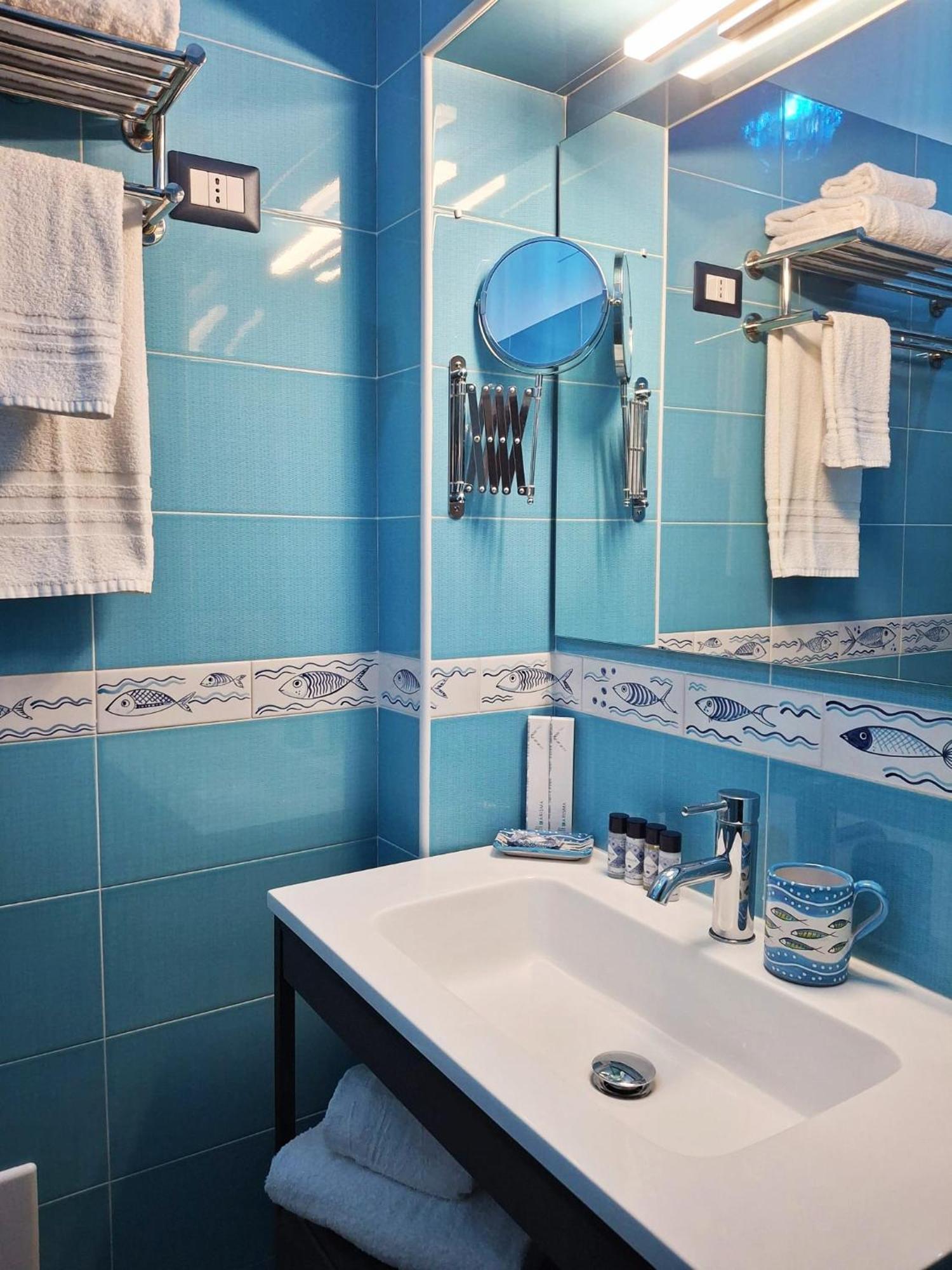 Inn Alta Marea Салерно Екстериор снимка